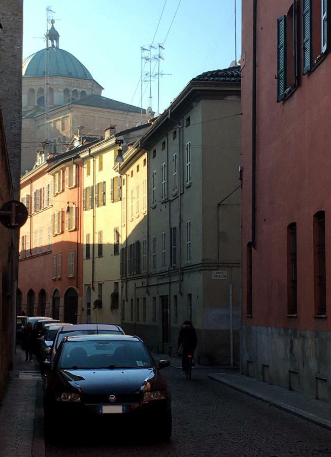 Sant'Anna Studio Apartment Parma Exterior photo